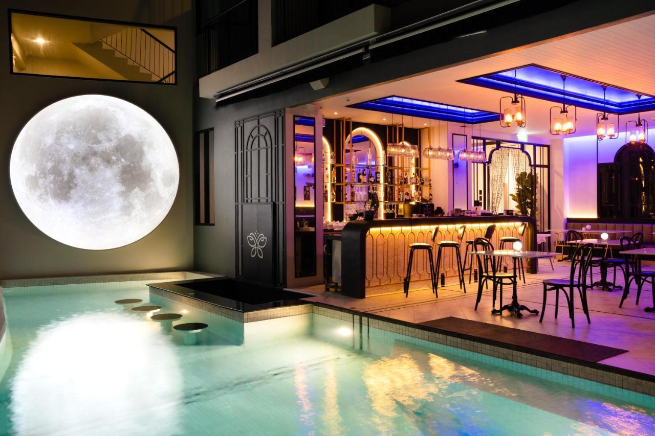 Ratri Hotel Phuket Old Town Exteriör bild